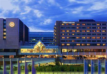 Exterior - Sheraton Frankfurt Airport Hotel & Conference Center Exterior - Sheraton Frankfurt Airport Hotel & Conference Center