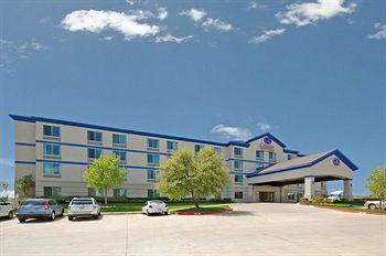 Exterior - Comfort Suites Austin Airport Exterior - Comfort Suites Austin Airport