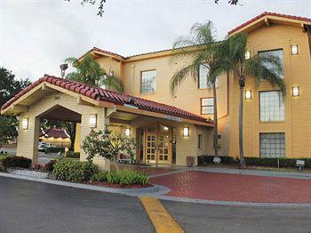 Exterior - La Quinta Inn Miami Airport North Exterior - La Quinta Inn Miami Airport North
