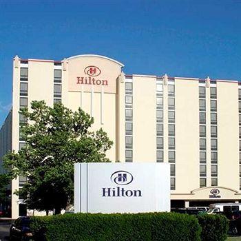 Exterior - Hilton Philadelphia Airport Exterior - Hilton Philadelphia Airport