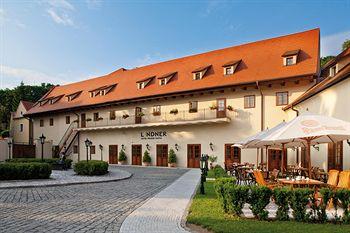 Exterior - Lindner Hotel Prague Castle Exterior - Lindner Hotel Prague Castle