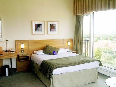 Guestroom - Hilton London Docklands Riverside