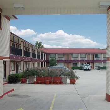 Exterior - Executive Inn & Suites Houston Exterior - Executive Inn & Suites Houston