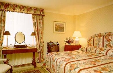 Airds Hotel Airds Hotel