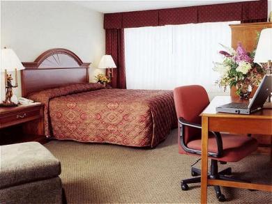 Holiday Inn Asheville - Biltmore East Holiday Inn Asheville - Biltmore East
