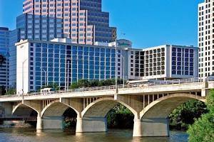 Radisson Hotel & Suites Austin Radisson Hotel & Suites Austin
