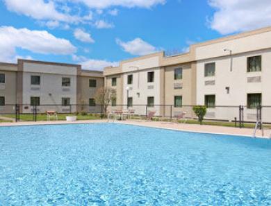 Days Inn Batavia Darien Lake Theme Park Days Inn Batavia Darien Lake Theme Park
