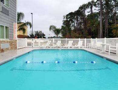 Ramada Brunswick Ramada Brunswick