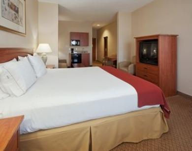 Holiday Inn Express Hotel & Su Holiday Inn Express Hotel & Su