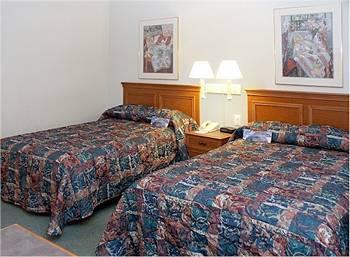 La Quinta Inn & Suites Charlotte Apt South La Quinta Inn & Suites Charlotte Apt South