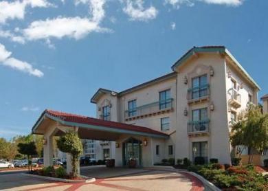 Quality Inn & Suites Charlotte Airport Quality Inn & Suites Charlotte Airport