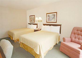 Quality Inn & Suites North Dallas Quality Inn & Suites North Dallas