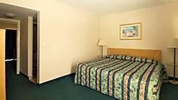 La Breeze Inn & Suites La Breeze Inn & Suites