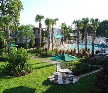 Holiday Park Hotels and Suites Holiday Park Hotels and Suites