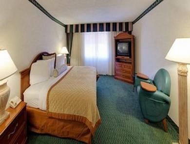 Wyndham El Paso Airport and Water Park Wyndham El Paso Airport and Water Park