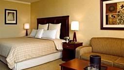 Crowne Plaza Newark Airport Crowne Plaza Newark Airport