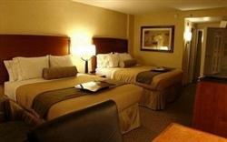 Holiday Inn Express Fairfax - Arlington Boulevard Holiday Inn Express Fairfax - Arlington Boulevard