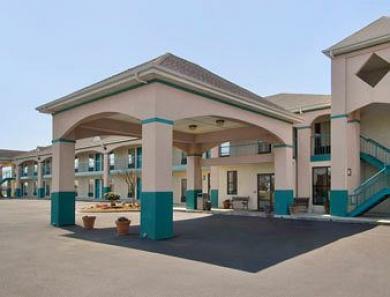 Howard Johnson Express Inn and Suites Florence SC Howard Johnson Express Inn and Suites Florence SC