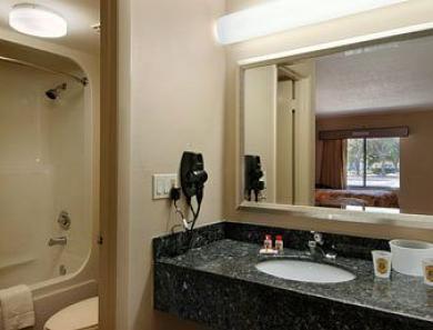 Super 8 KissimmeeMaingateOrlando Area Super 8 KissimmeeMaingateOrlando Area