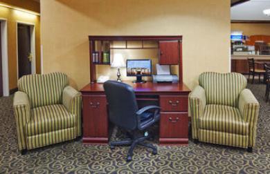 Holiday Inn Express Hotel & Suites Lebanon Holiday Inn Express Hotel & Suites Lebanon