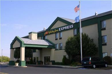 Holiday Inn Express Kansas City- Lee`s Summit Holiday Inn Express Kansas City- Lee`s Summit