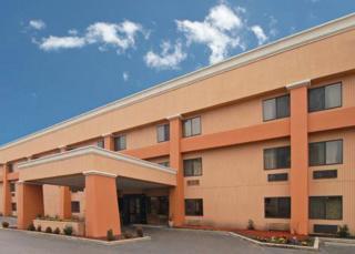 Comfort Suites I-240 East-airport Comfort Suites I-240 East-airport