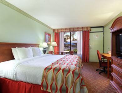 Holiday Inn Holiday Inn