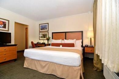 BEST WESTERN PLUS ST. CHARLES INN BEST WESTERN PLUS ST. CHARLES INN