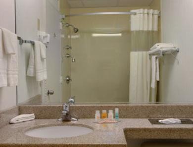 Howard Johnson Inn - Newburgh Howard Johnson Inn - Newburgh