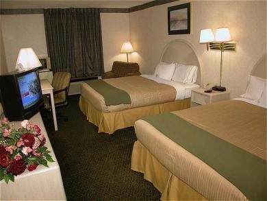 Holiday Inn Express Pearl-jackson Intl Airport Holiday Inn Express Pearl-jackson Intl Airport