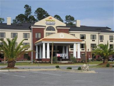 Holiday Inn Express Pensacola W I-10 Holiday Inn Express Pensacola W I-10