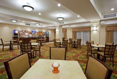 Holiday Inn Express Hotel & Suites Portland Holiday Inn Express Hotel & Suites Portland