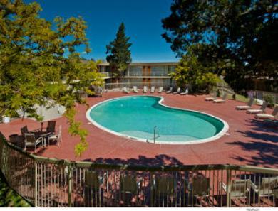Super 8 Meadow Wood Courtyard Super 8 Meadow Wood Courtyard