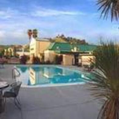 Days Inn Suites Days Inn Suites