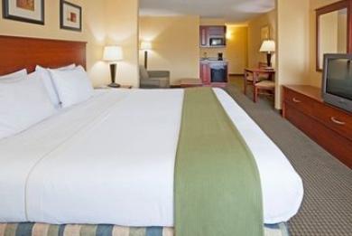 Holiday Inn Express St. Paul Ne Holiday Inn Express St. Paul Ne