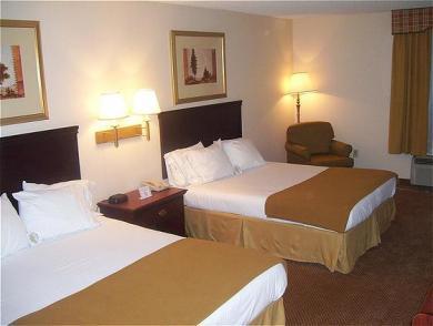 Holiday Inn Express Sikeston Holiday Inn Express Sikeston