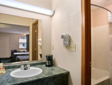 Days Inn And Suites Terre Haute Days Inn And Suites Terre Haute