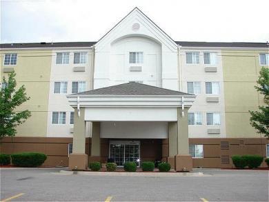 Candlewood Suites Topeka Candlewood Suites Topeka