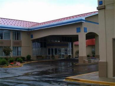 Holiday Inn Express Wheeling-east Holiday Inn Express Wheeling-east