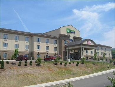 Holiday Inn Express Troutville - Roanoke North Holiday Inn Express Troutville - Roanoke North