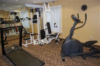 Holiday Inn Express Wichita Airport Holiday Inn Express Wichita Airport