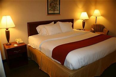 Holiday Inn Express Winchester Holiday Inn Express Winchester