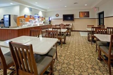 Holiday Inn Express Hotel & Suites St. Paul - Woodbury Holiday Inn Express Hotel & Suites St. Paul - Woodbury