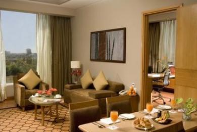 Radisson Suites Radisson Suites