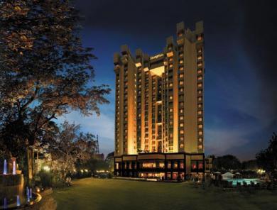 Shangri-La Hotel Shangri-La Hotel