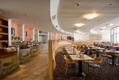 Holiday Inn Holiday Inn