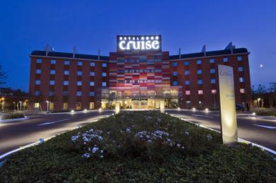 Cruise Hotel Cruise Hotel