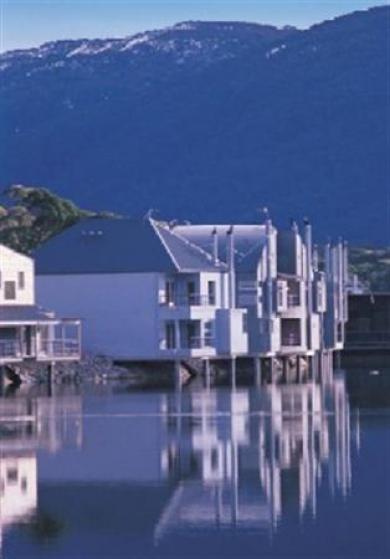 Novotel Lake Crackenback Novotel Lake Crackenback