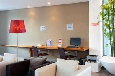 Holiday Inn Express Lisbon Airport Holiday Inn Express Lisbon Airport