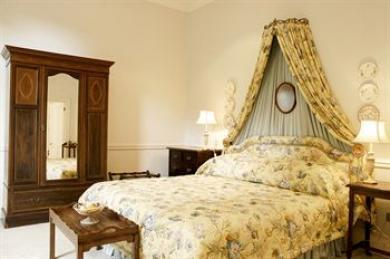 African Pride Hacklewood Hill Country House African Pride Hacklewood Hill Country House